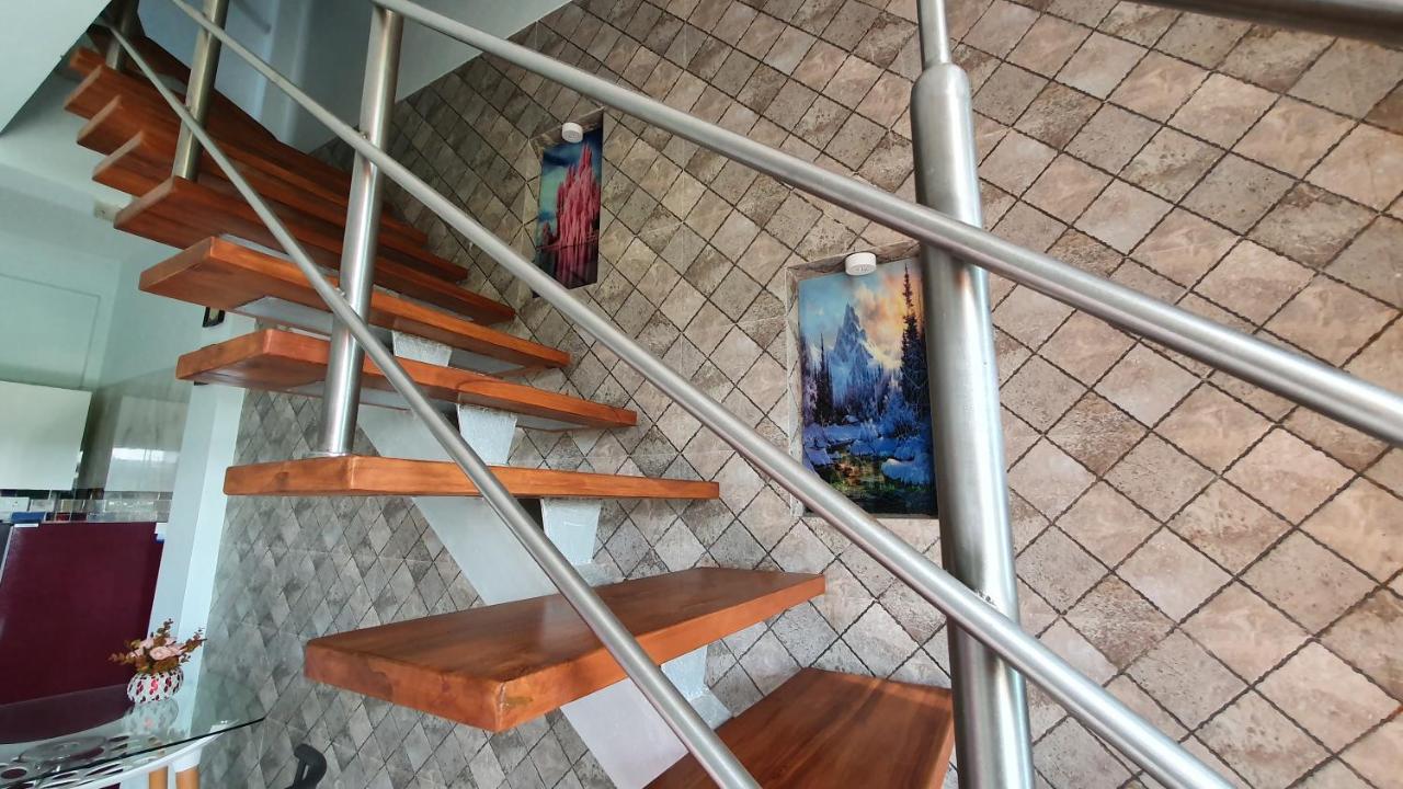 Nessies Nagaon Villa Alībāg Dış mekan fotoğraf